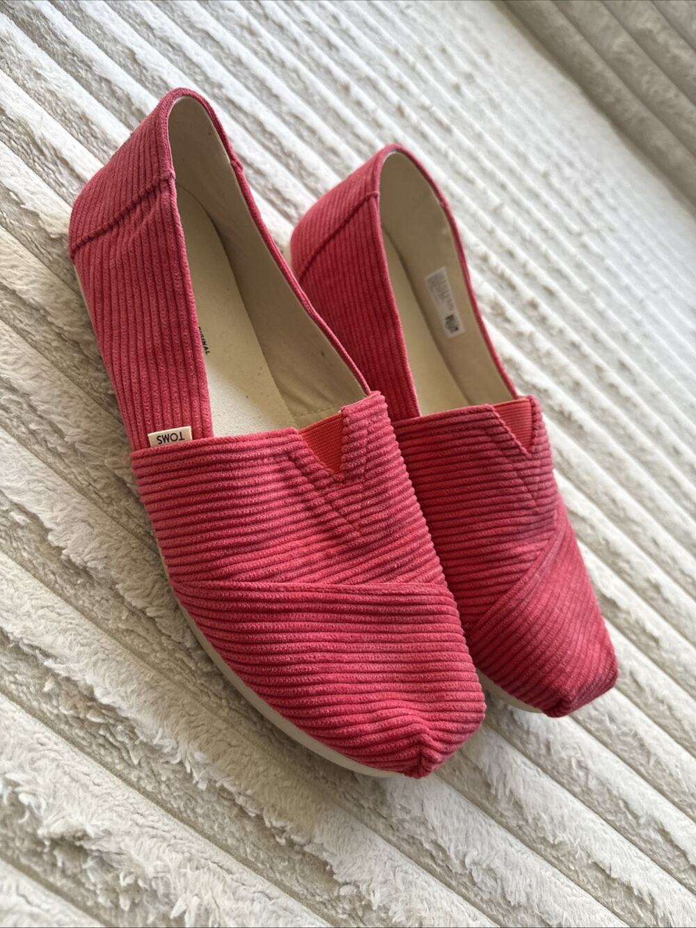 TOMS Red Corduroy Slip-On Flats Women US 9.5 EU 41 UK 7.5 Round Toe